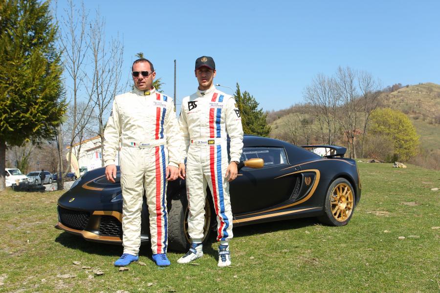  Lotus Exige R-GT 2012 года  (фото 10 из 17)